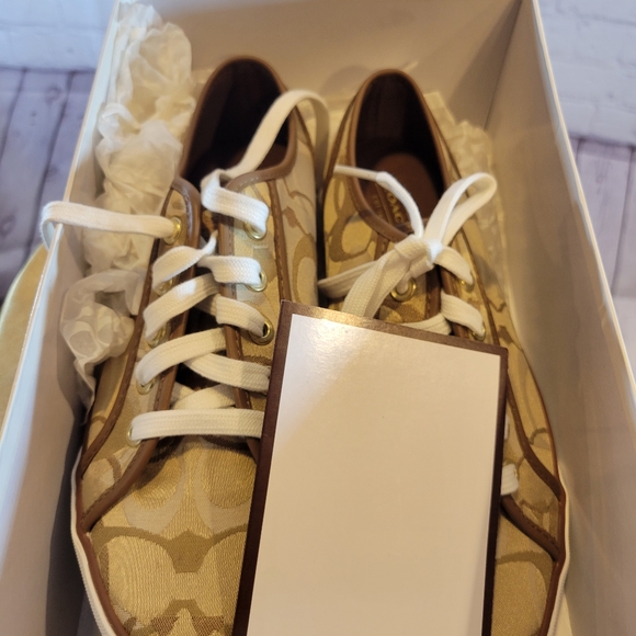 Coach Khaki Sneakers - Picture 5 of 6